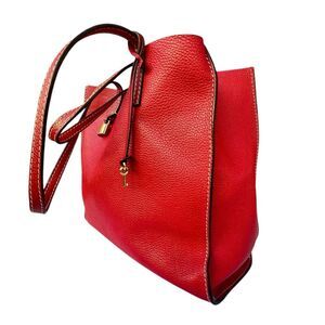 The Marc Jacobs Fire engine Red Pebbled Leather Grind Tote with Gold lock & Key